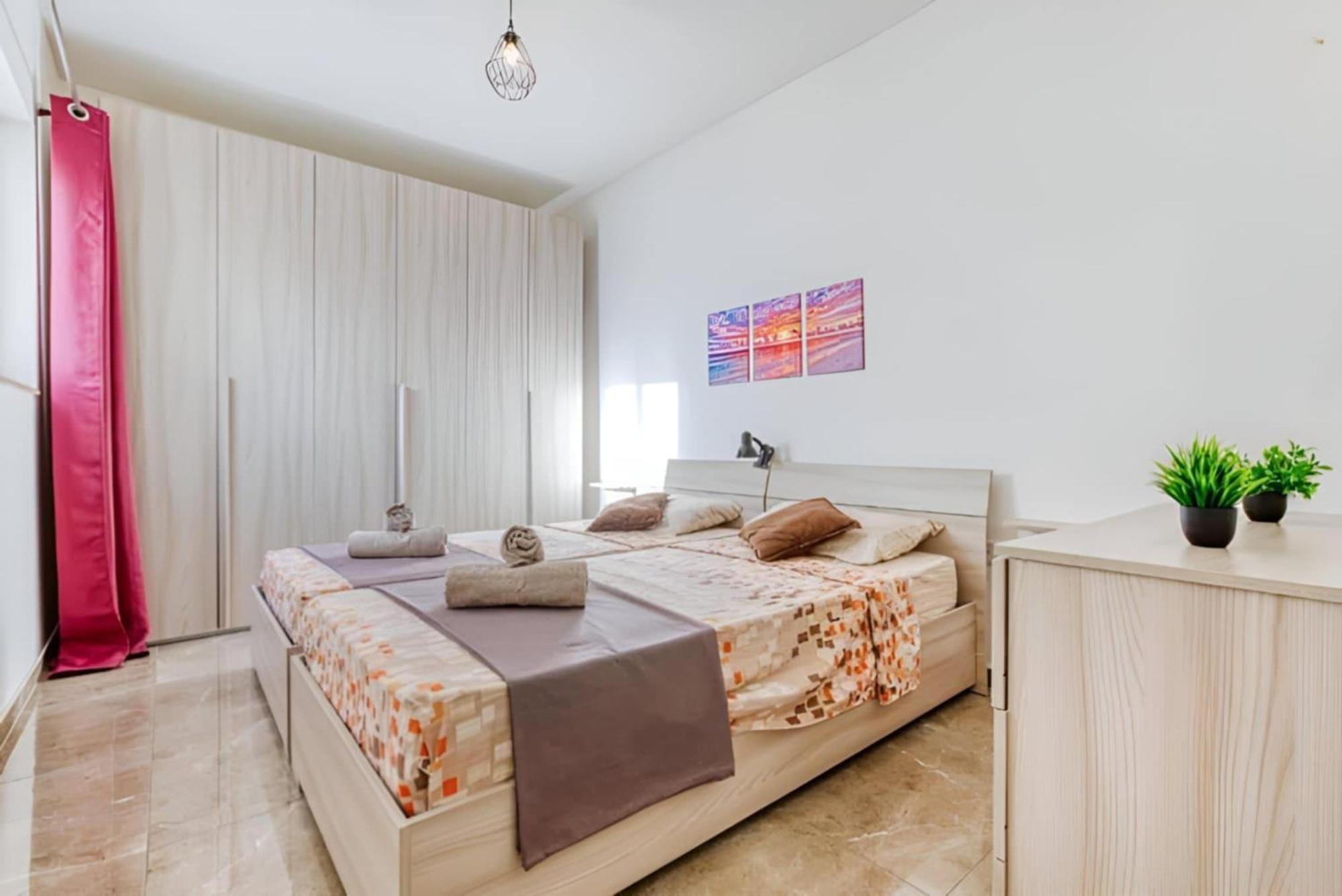 Large, 3 Bedroom Apartment In Marsascala Марсаскала Екстер'єр фото